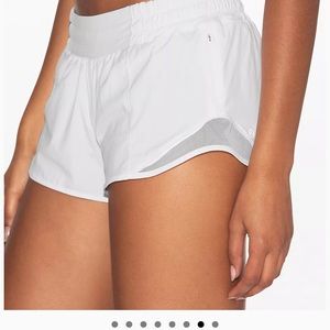 ISO HOTTY HOT SHORTS